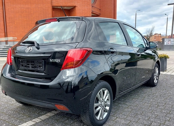 Toyota Yaris cena 41900 przebieg: 107000, rok produkcji 2015 z Radom małe 191